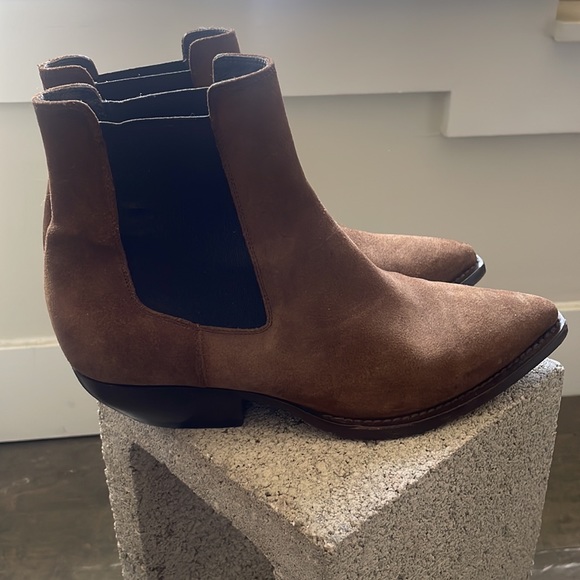 Saint Laurent Theo 45 Chelsea Ankle Boot - Picture 2 of 6